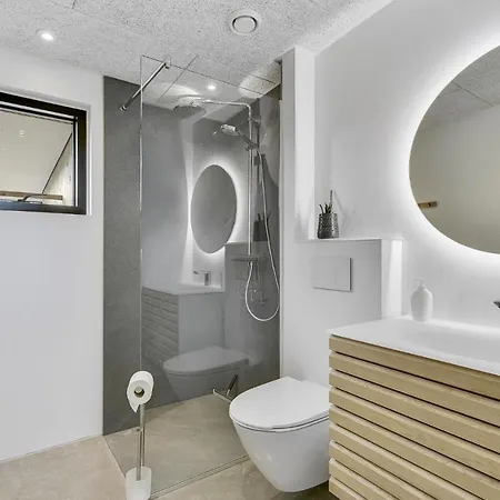 3 Bedroom Amazing In Vakantiehuis *